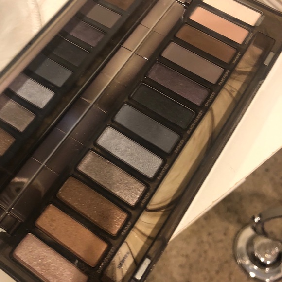 Naked Smokey eye Palette - Picture 2 of 2